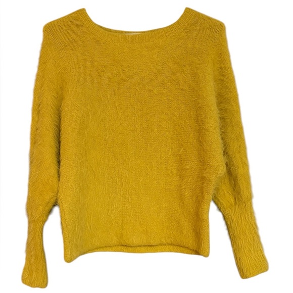 Jessica Simpson Sweaters - Jessica Simpson Mustard Crew Neck Sweater